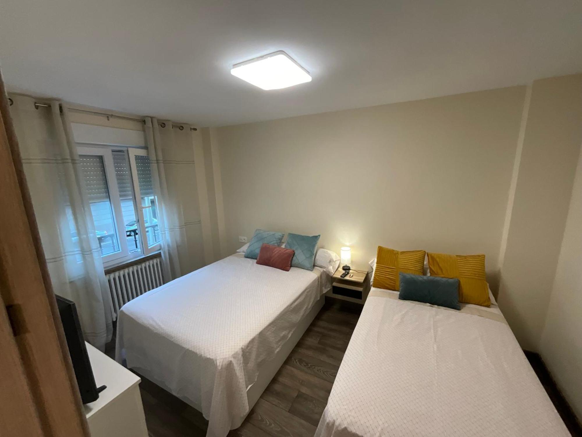 Piso Completo Centrico Y Habitaciones En El Casco Antiguo De Salamanca Eksteriør bilde